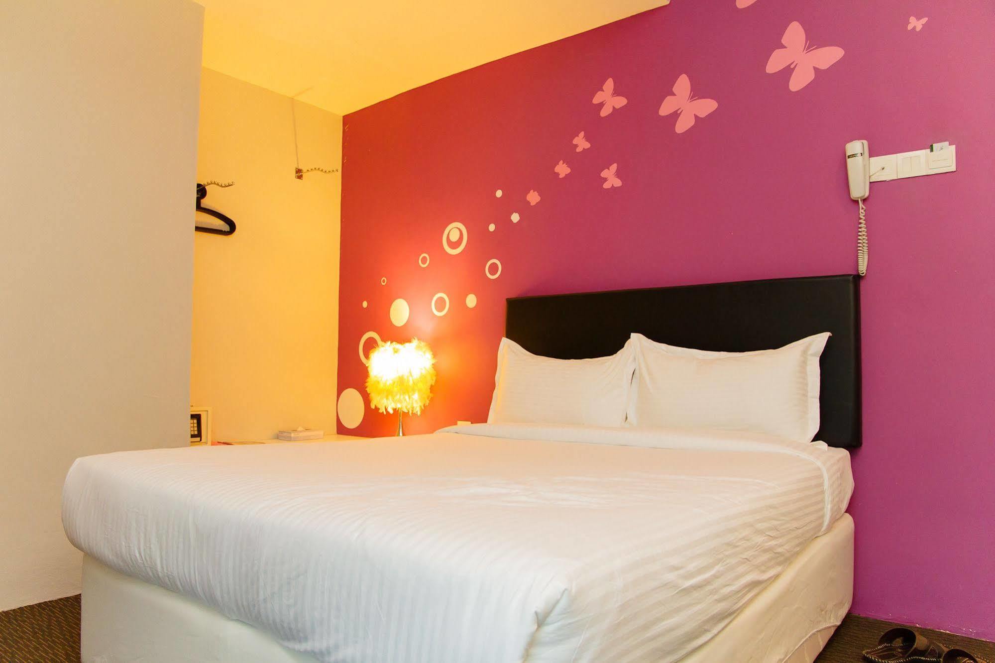 Bliss Boutique Hotel Johor Bahru Exterior foto